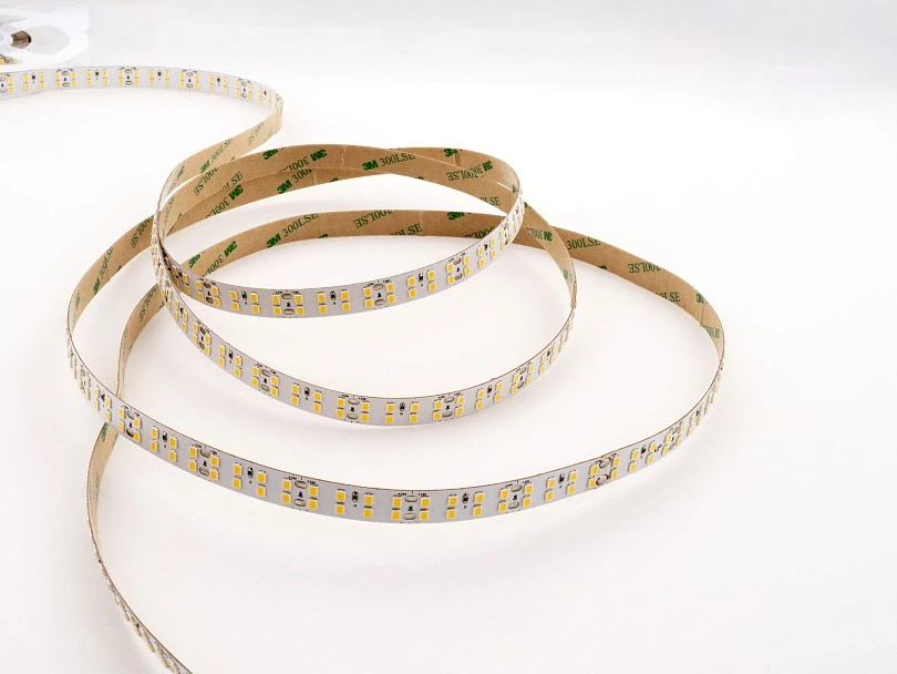 Светодиодная лента (lp) 2835 PRO 150 двухрядная нейтральная (20W / 24V / 4000K / 240д/м / 3000 лм/м / 12 мм ) рез. 33 мм CRI > 80 двухрядная