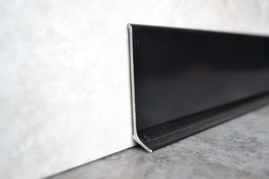 Art-plintus j плинтус накладной 10*100*3000 мм черный матовый (al)